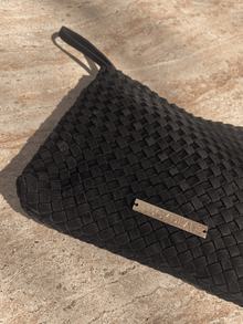 Lucy Dean clutch black detail